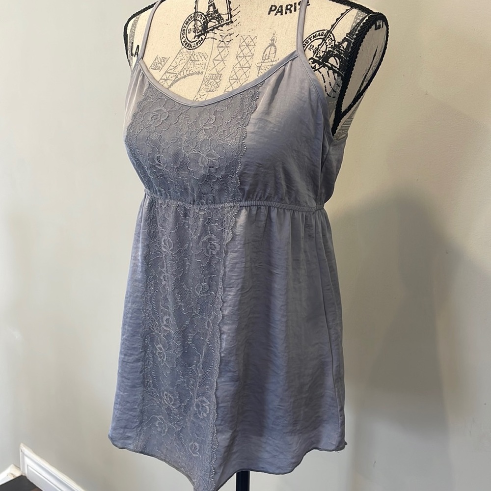 SUPER CUTE LACE DETAILED TANK TOP